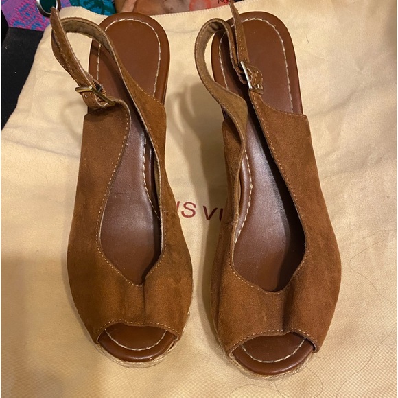 Shoes - Women’s wedge shoe size 9